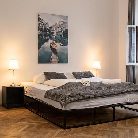 Spacious 2Br Apt.-Near Wiener Stadthalle Bagian luar foto
