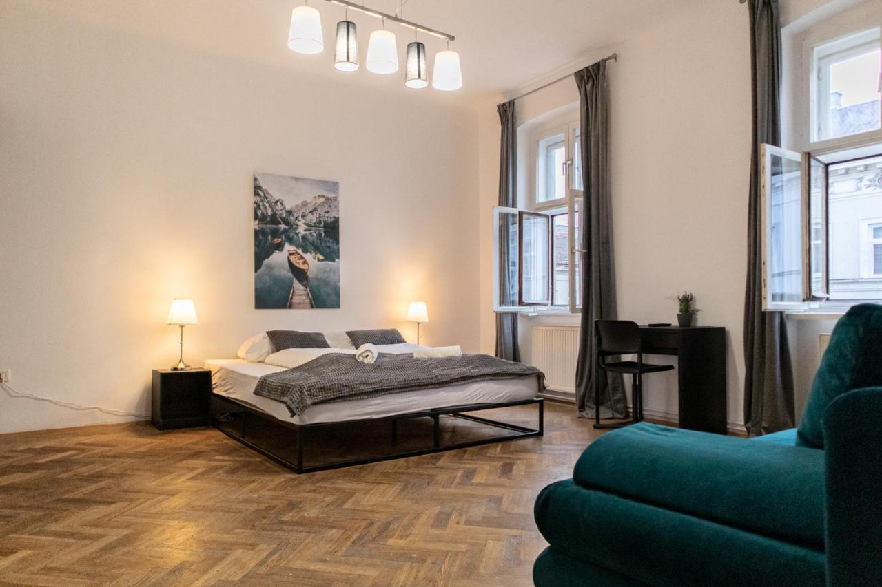 Spacious 2Br Apt.-Near Wiener Stadthalle Bagian luar foto