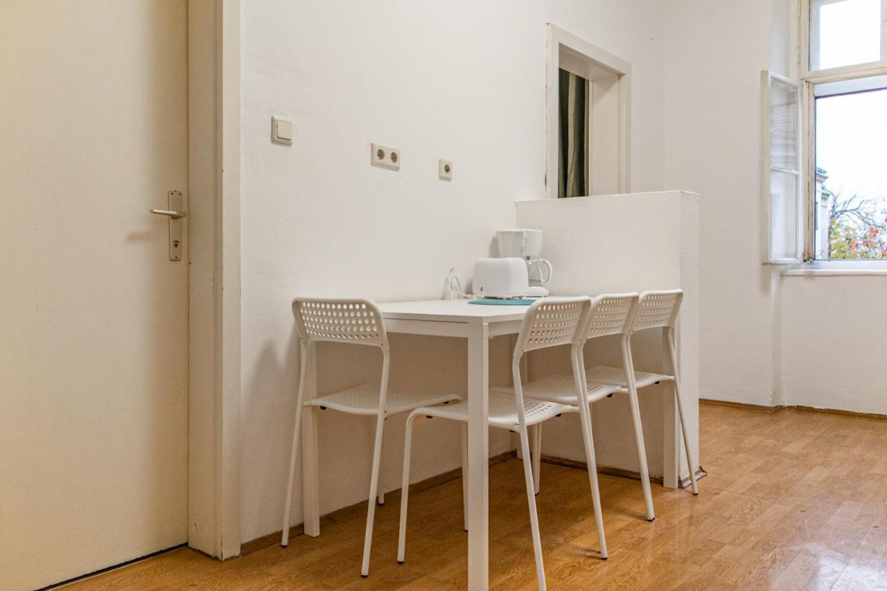 Spacious 2Br Apt.-Near Wiener Stadthalle Bagian luar foto